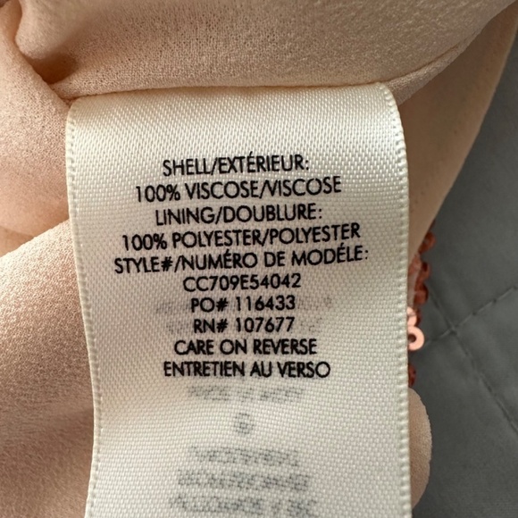 Alice + Olivia Top Womens XS Agatha Sequin Rose Gold Off The Shoulder Fairy NEW - Picture 12 of 16